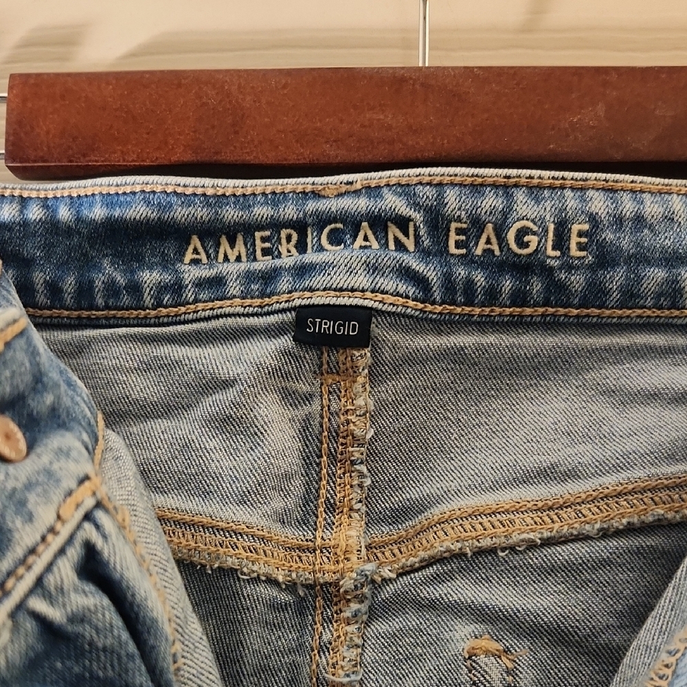 American Eagle Outfitters Distressed Blue Mom Jeans - Picture 2 of 5